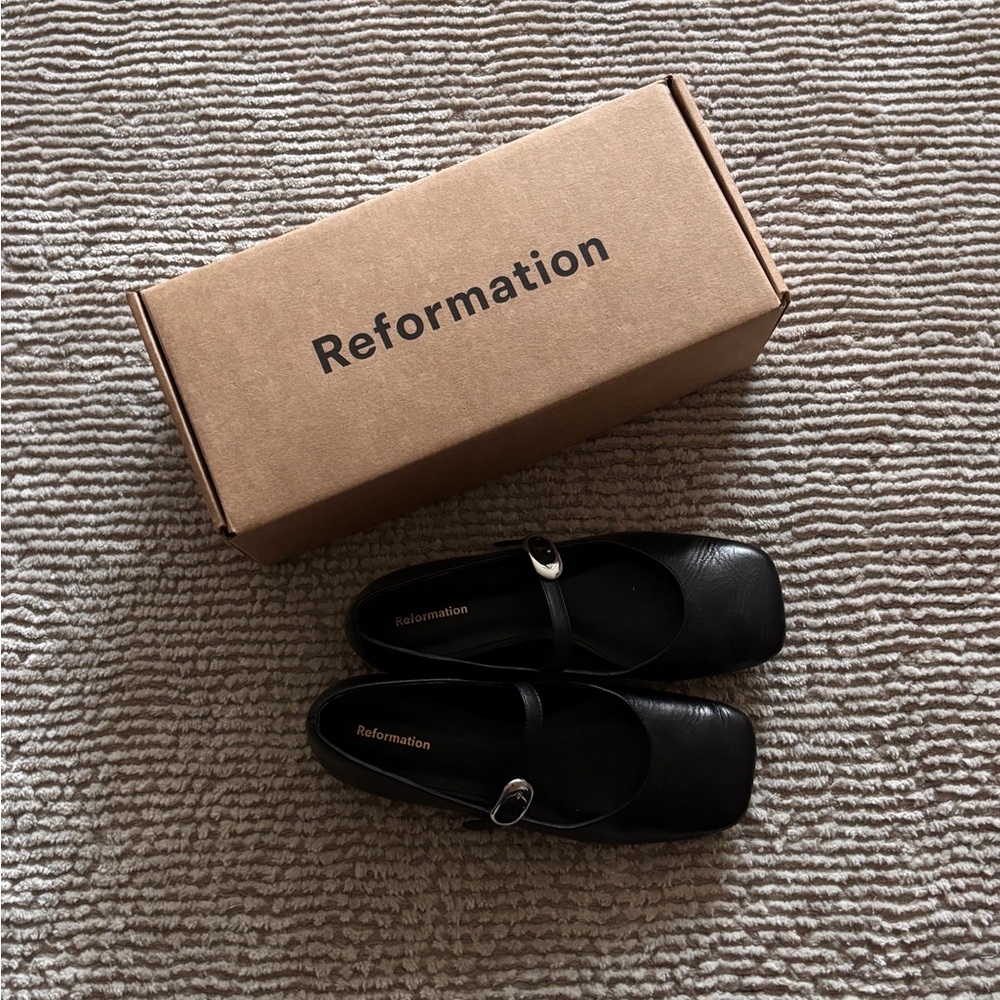 reformation flats